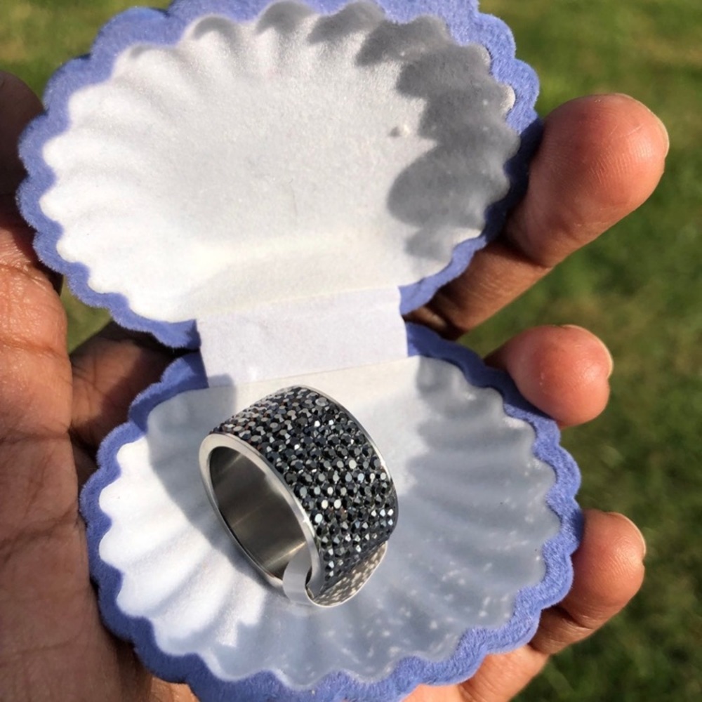 - Gorgeous Swarovski Elements Ring With Hematite … - image 2